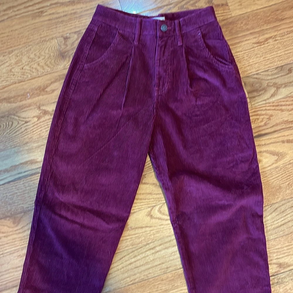Hollister Size 0/24 Ultra High Rise maroon corduroy pants